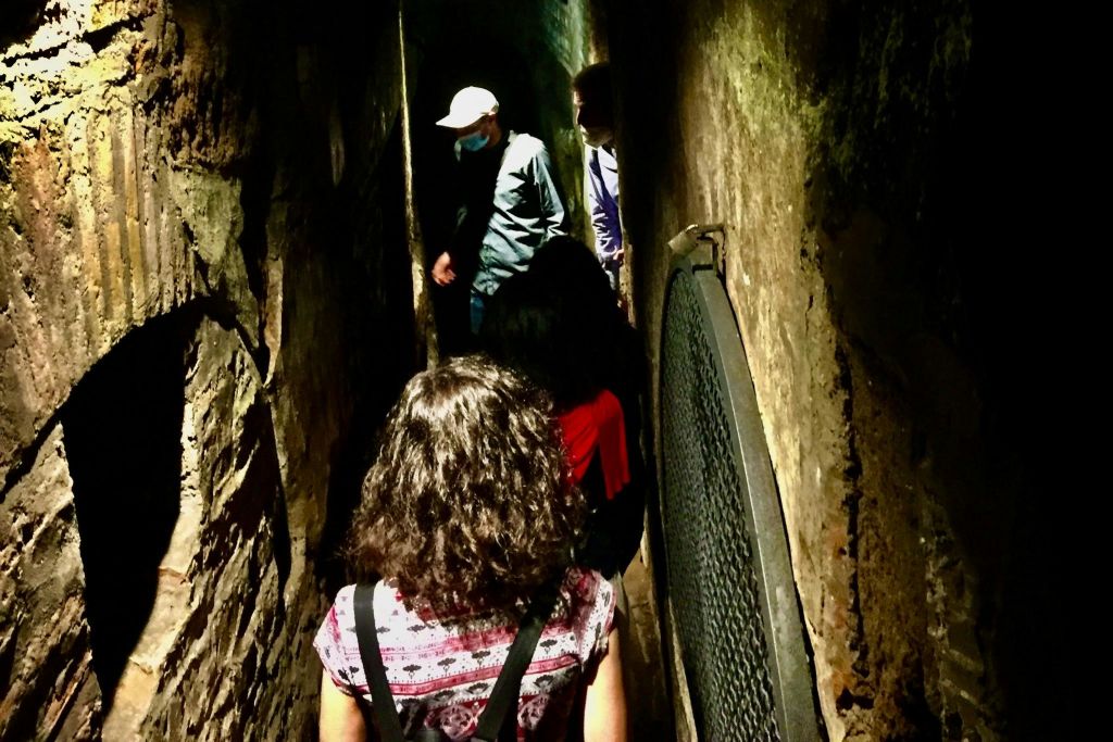 미로 속의 우리 일행