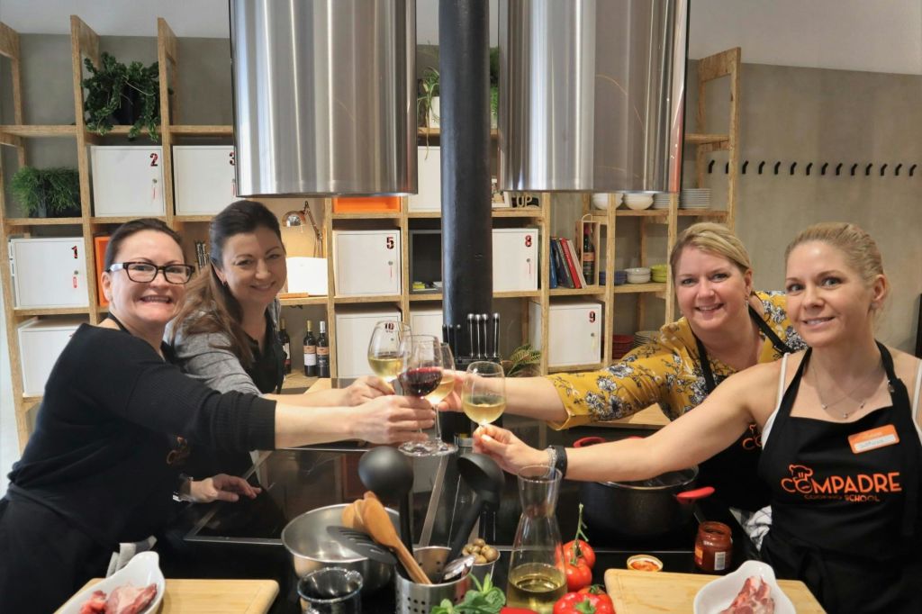 건배, 모두를 위한 와인!