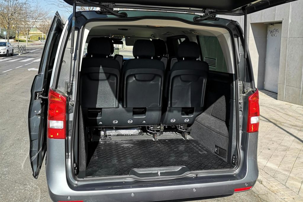 메르세데스 비토 내부