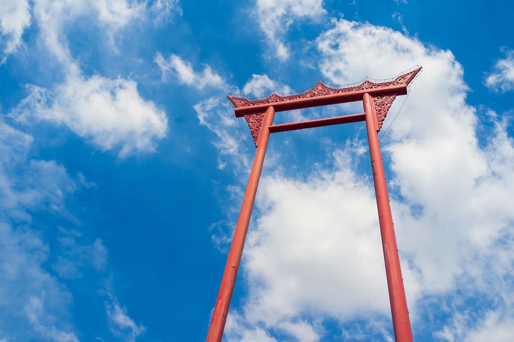 방콕에서 즐기는 거대 그네