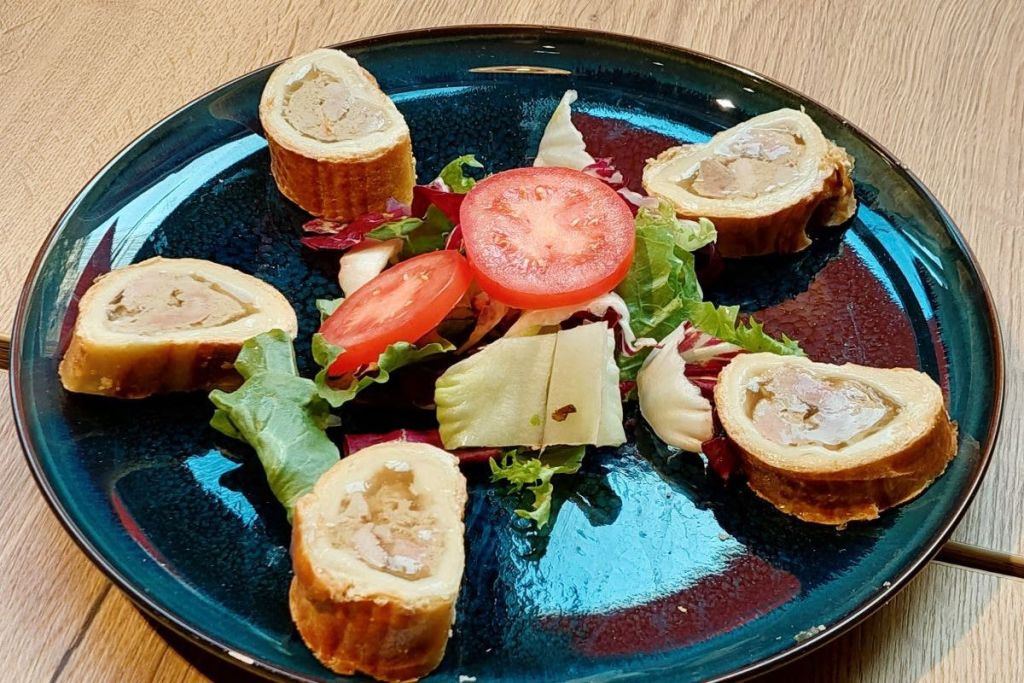 Pâtisserie Hoffmann에서 제공되는 룩셈부르크식 파테 리슬링