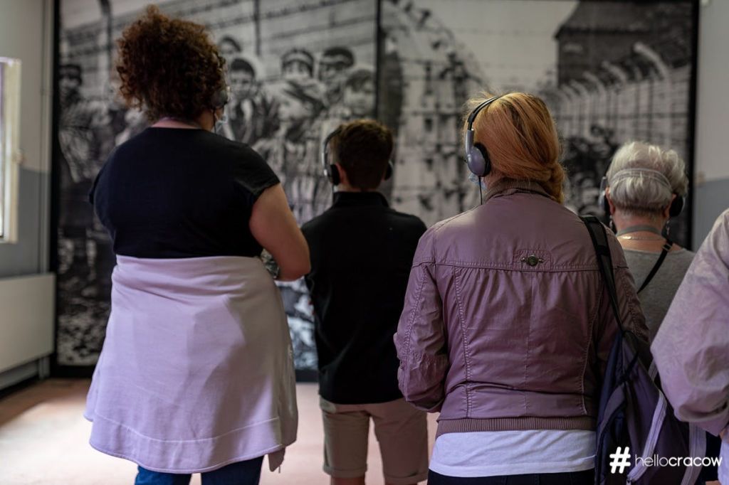 투어 중 사람들.