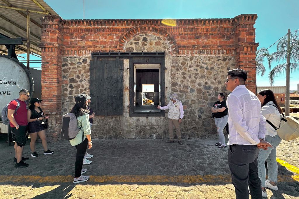 호세쿠에르보 테킬라 증류소 투어