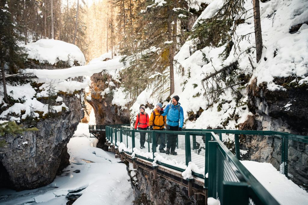 캣워크를 따라 즐기는 존스턴 캐니언 아이스워크