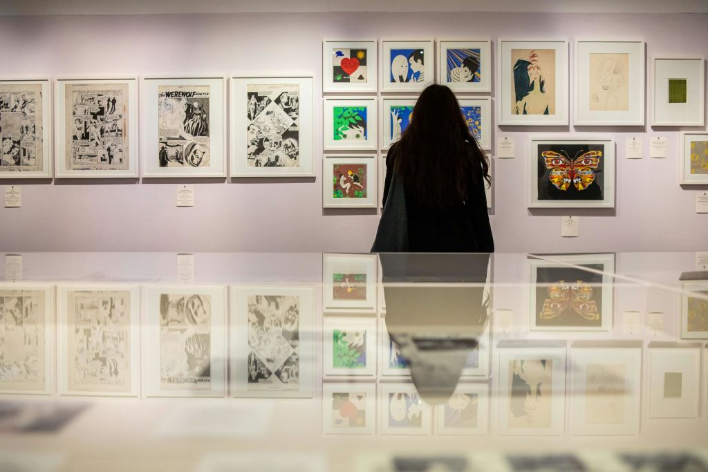 박물관 내 관람객