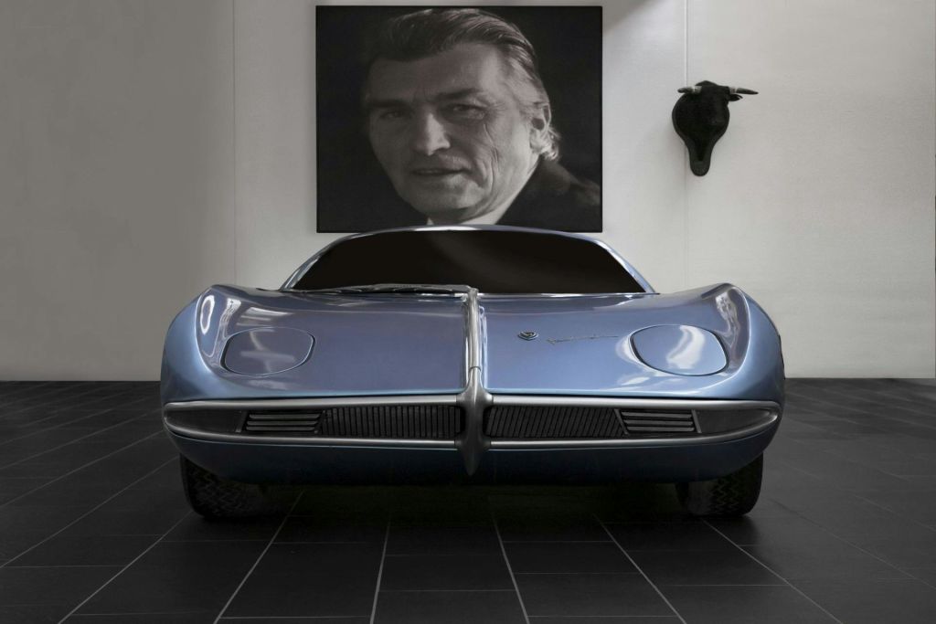 람보르기니의 오래된 자동차