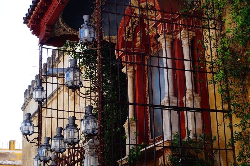 모스크의 등불의 성모