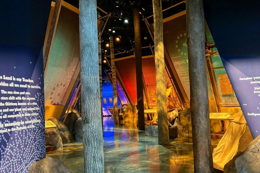 포트 에드먼턴 공원에서 원주민 만나기