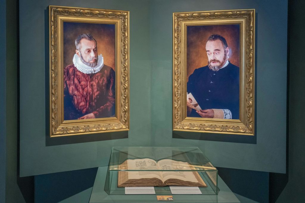 11개 언어로 제공되는 오디오 가이드를 통해 감자의 역사에 대해 알아보세요.