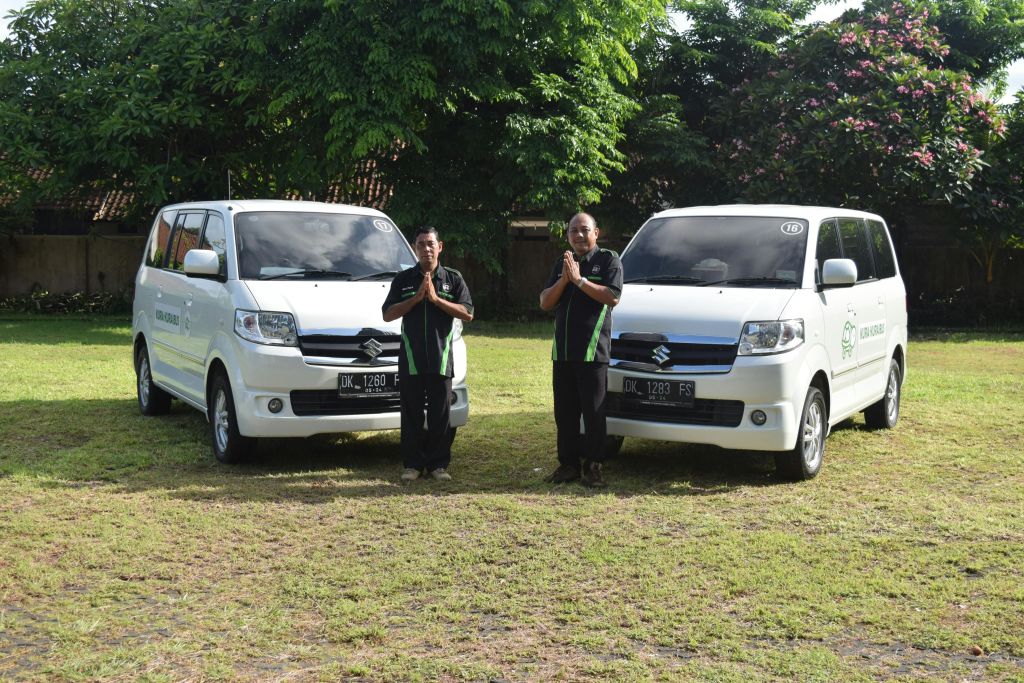 쿠라-쿠라 버스 및 운전 기사