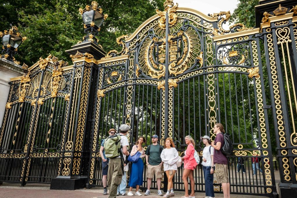 버킹엄 궁전 입구