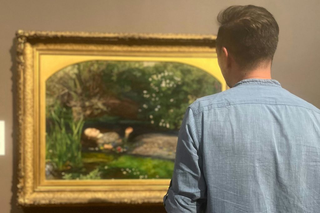 오필리아 디스커버리 투어