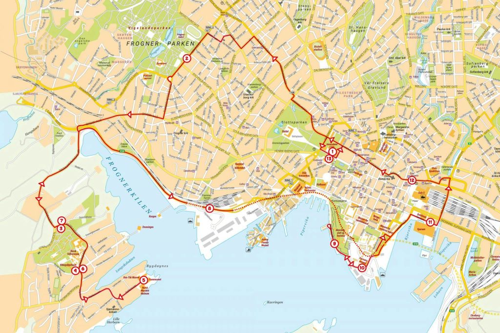 표시된 경로, 거리, 프로그너 공원, 수변 지역 및 다양한 관심 장소가 있는 도시 레이아웃을 보여주는 상세한 지도입니다.