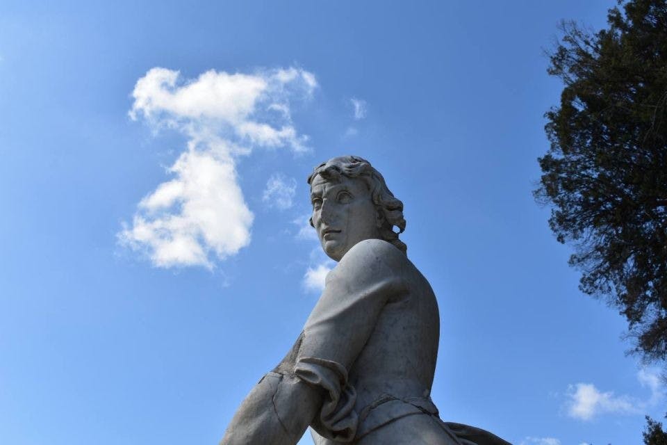 왕궁 동상 정원