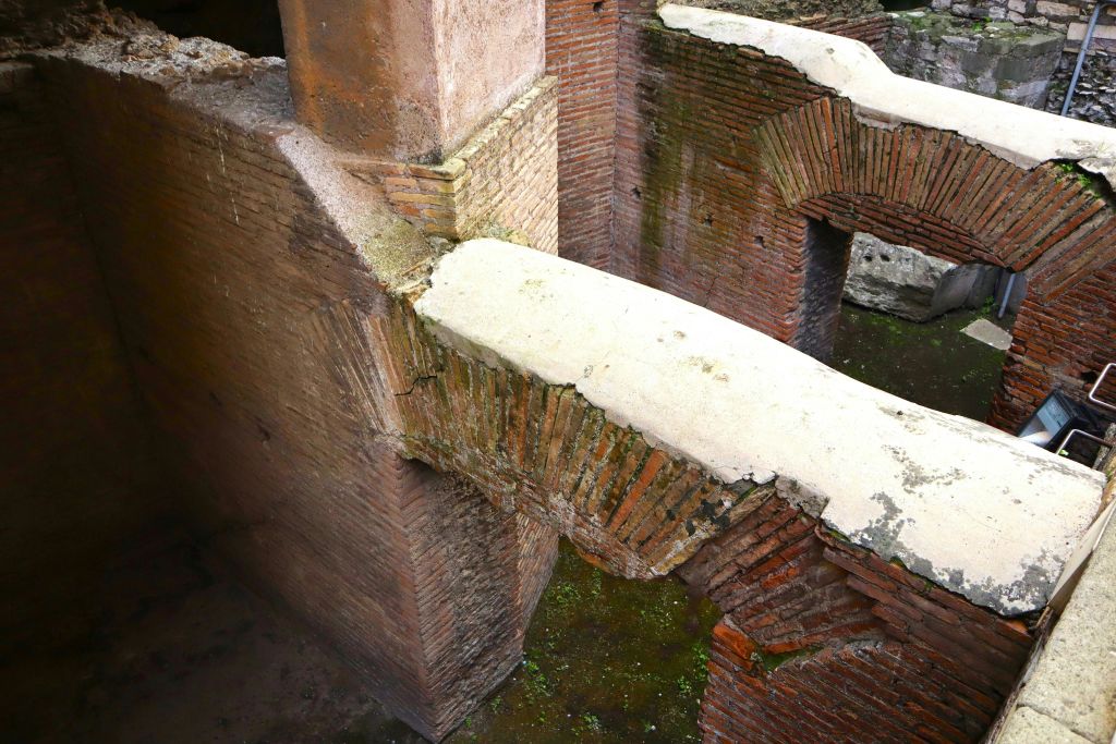 텍스트는 이미 영어로 되어 있습니다.