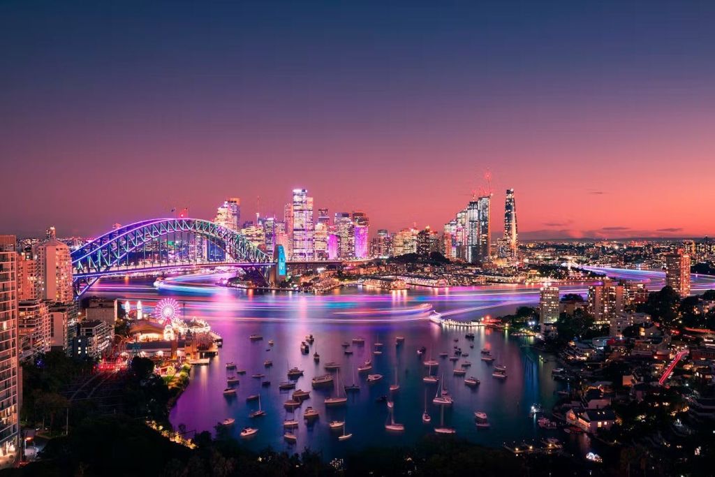 시드니 항구에서 즐기는 생생한 크루즈