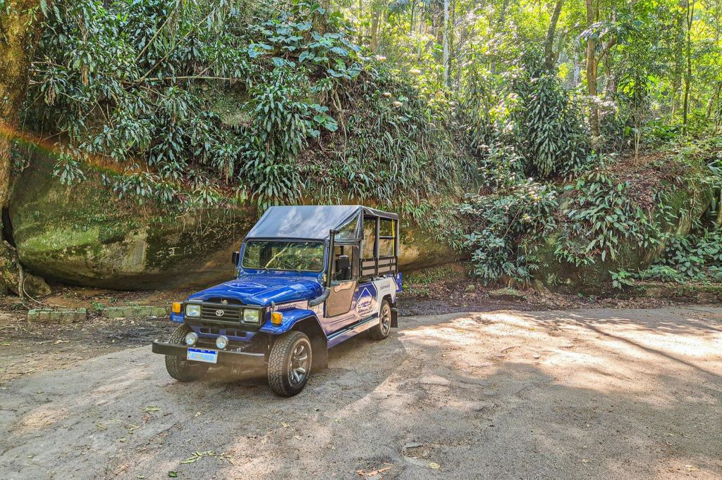 지프 타고 즐기는 열대우림 투어