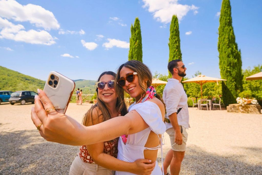 저장고에서 셀카 찍기