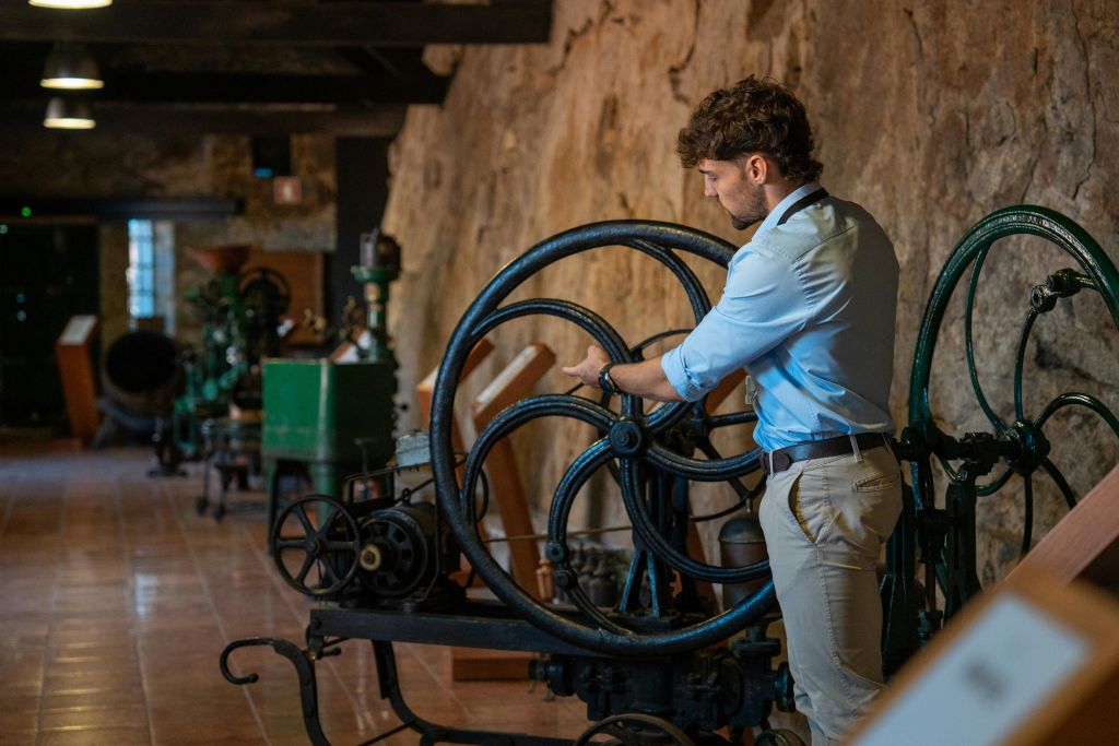 와인 저장고 방문하기