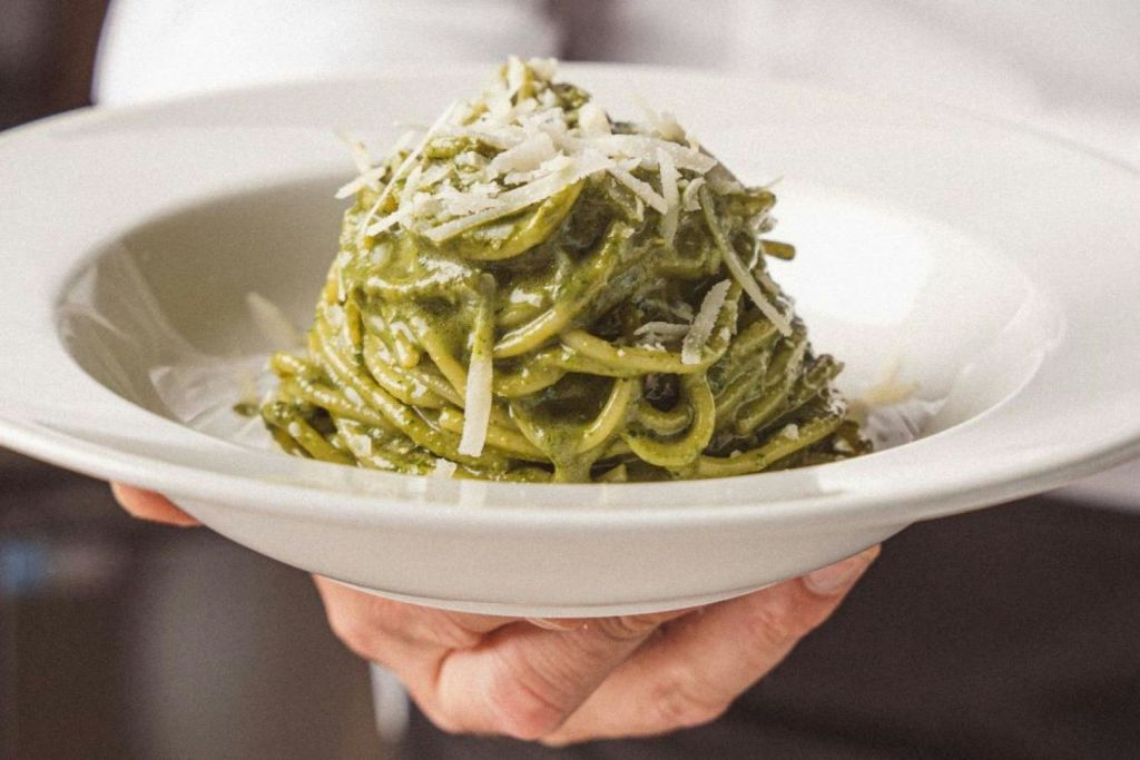 전망 좋은 층에 있는 롤리 레스토랑 52