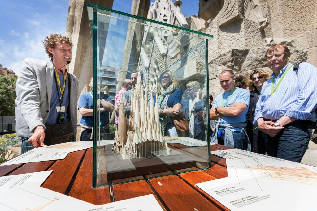 투어는 겔루이드를 만났습니다콘데르스튜닝