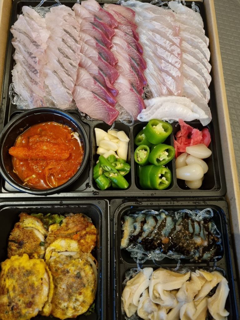 천둥 회와 물회