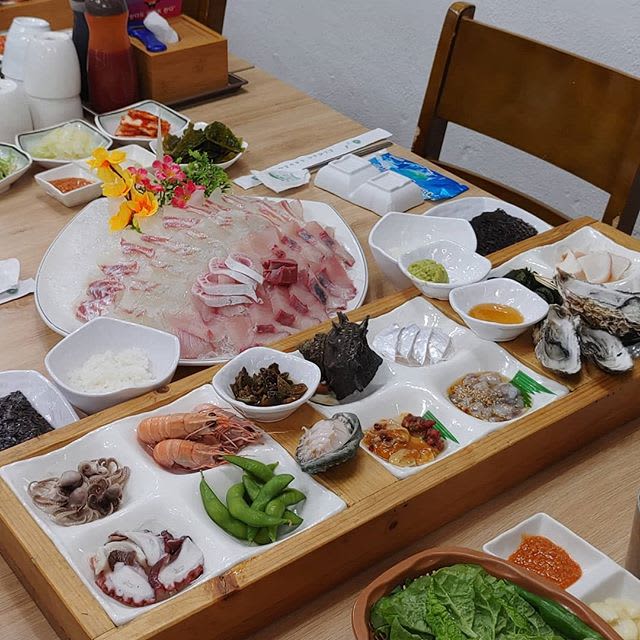 전망대 횟집