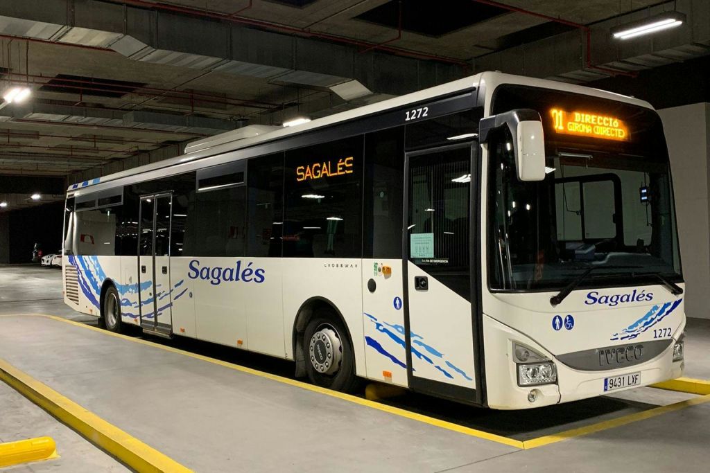 바르셀로나 사갈레스 버스 - 히로나