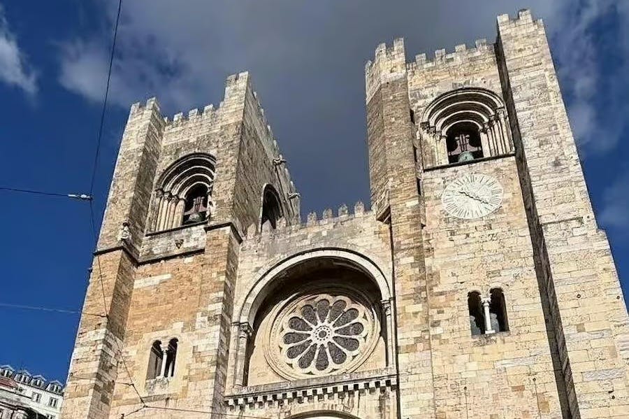 Sé Catedral 근처의 장소