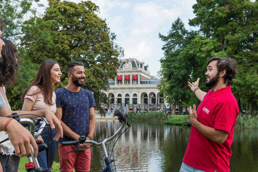 가이드가 이 멋진 공원에 대해 알려주는 본델 공원에 들러보세요.