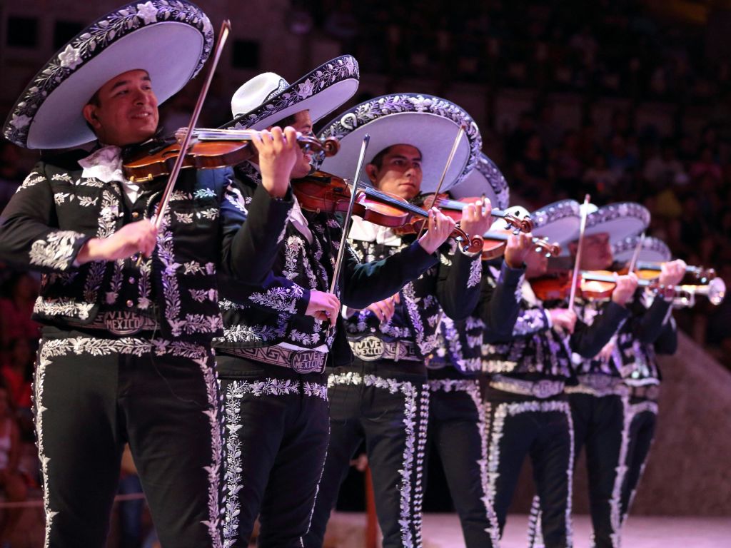 멕시코 엑스카레트 뮤지컬 역사 투어