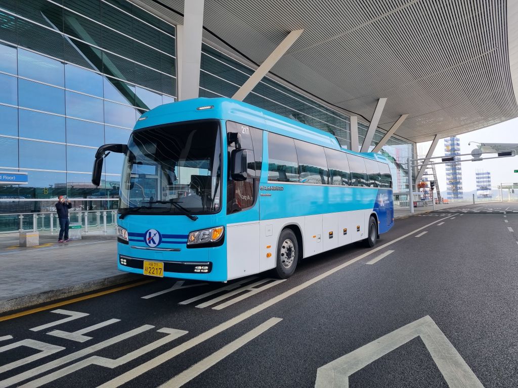 [仁川空港 - ソウル市内]K空港リムジンバス乗車券(チケット交換不要、QRコードで搭乗)