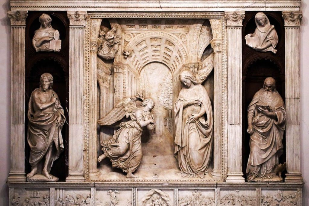 도나텔로 베이스 릴리프