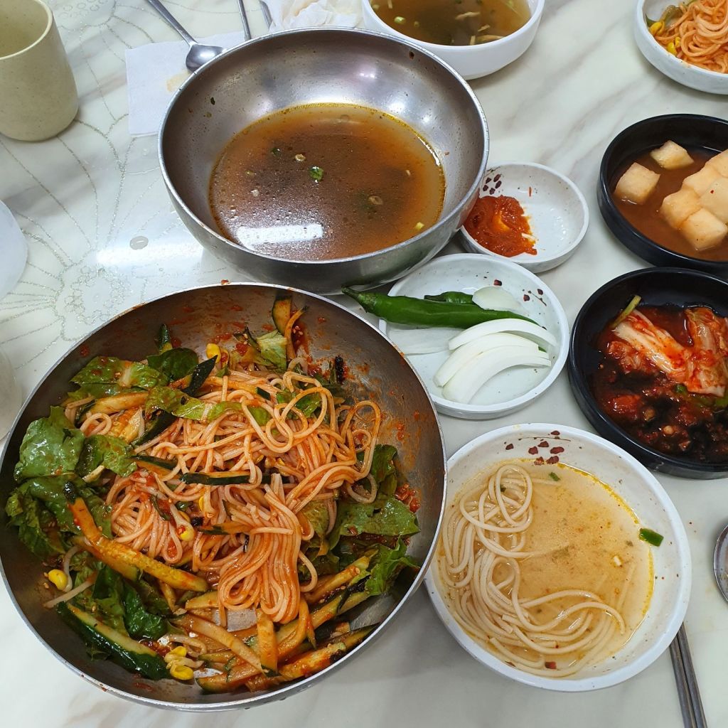 파도 식당