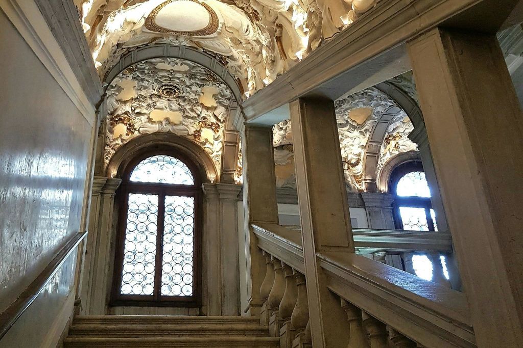 스쿠올라그란데데이카르미니