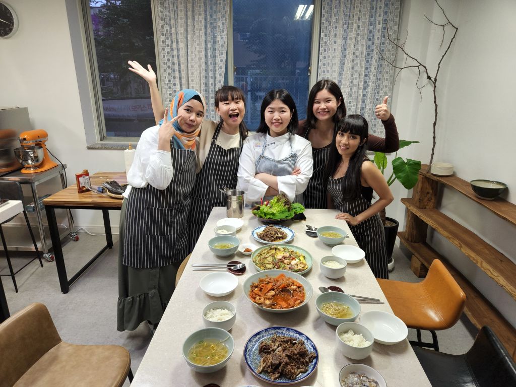 Busan Cooking Class and Market Tour with Chef