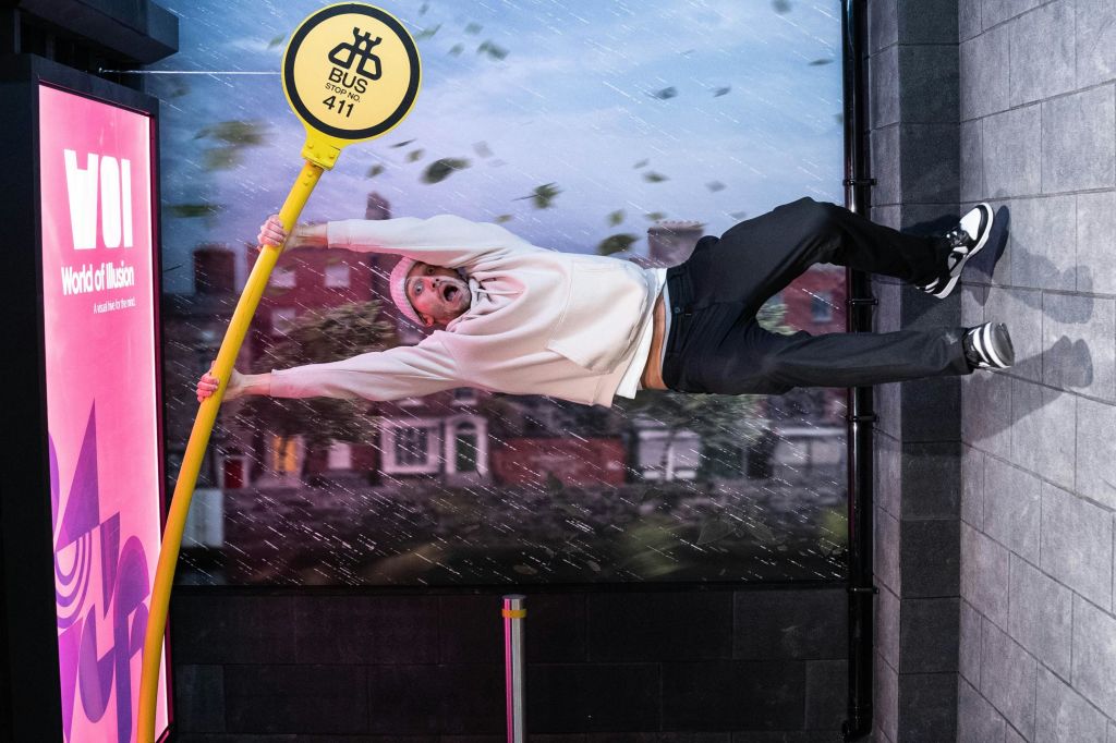 가이 블로우 바이 더 윈드