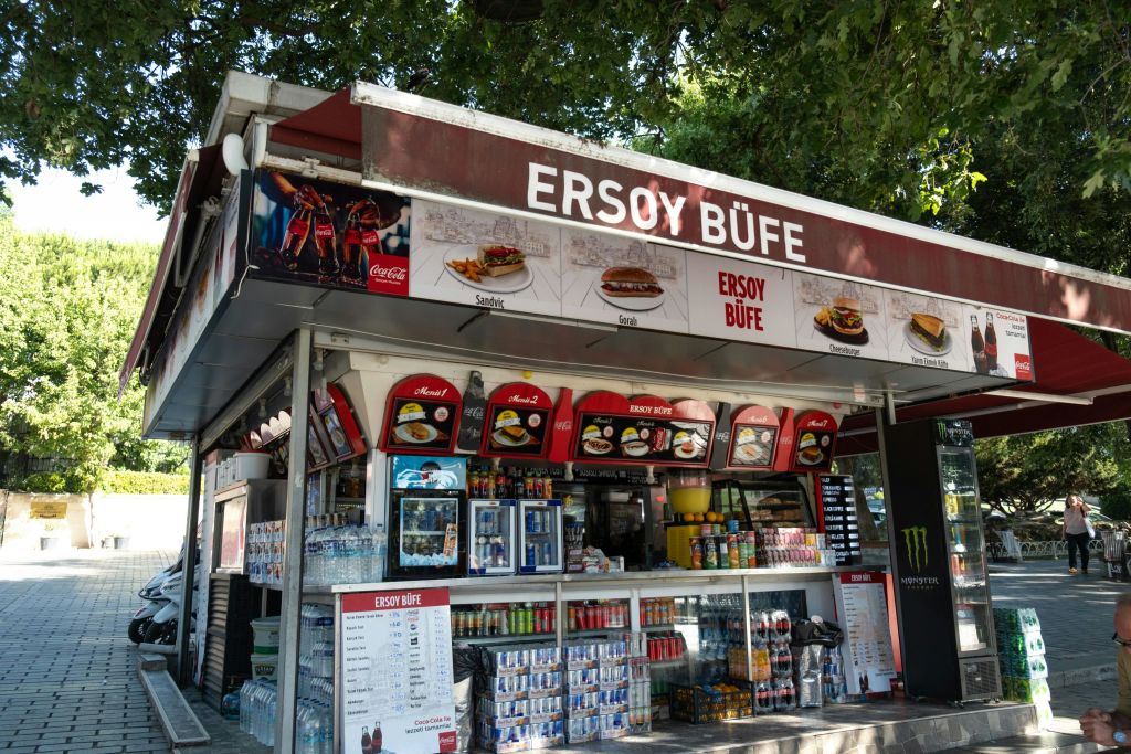 집합 장소: Ersoy Büfe