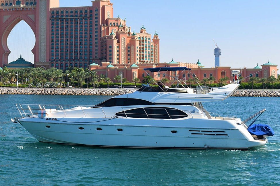 켄타우로스 차터 - 58피트 요트 에토샤