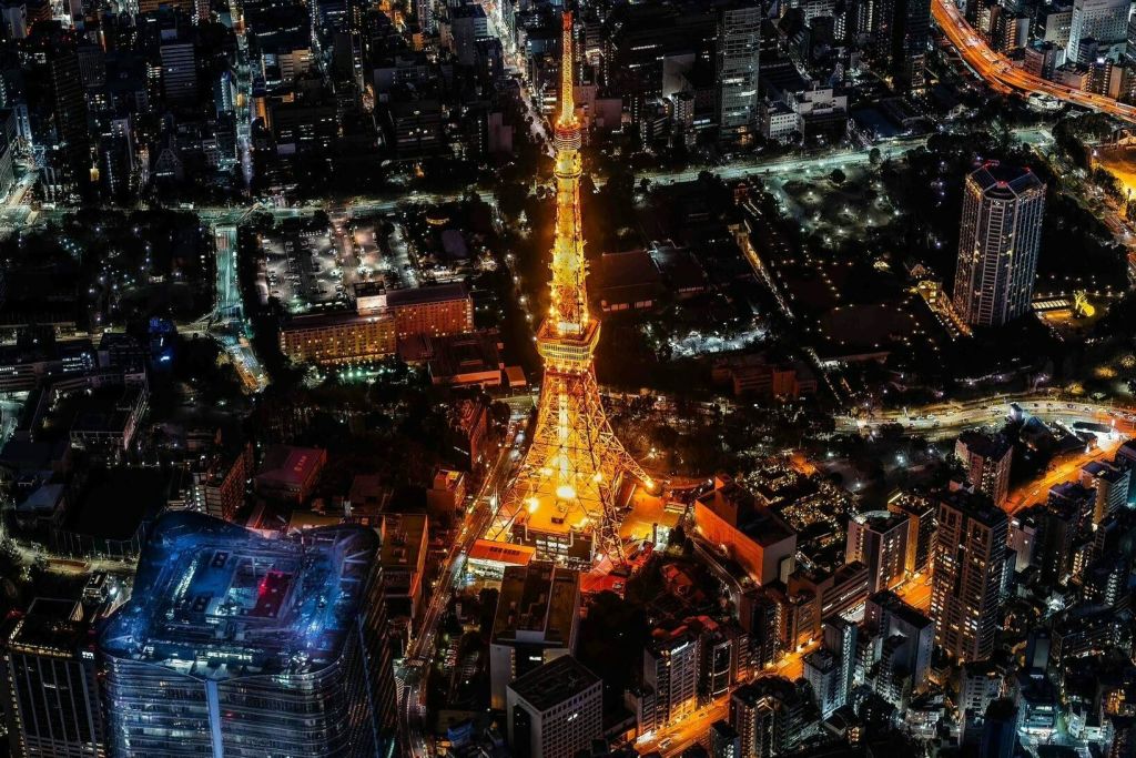 도쿄 타워의 빨간색은 아름답습니다!