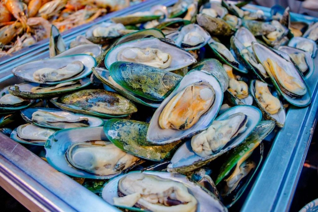 아시아티크 더 리버프론트 부두에서 즐기는 로열 프린세스 크루즈