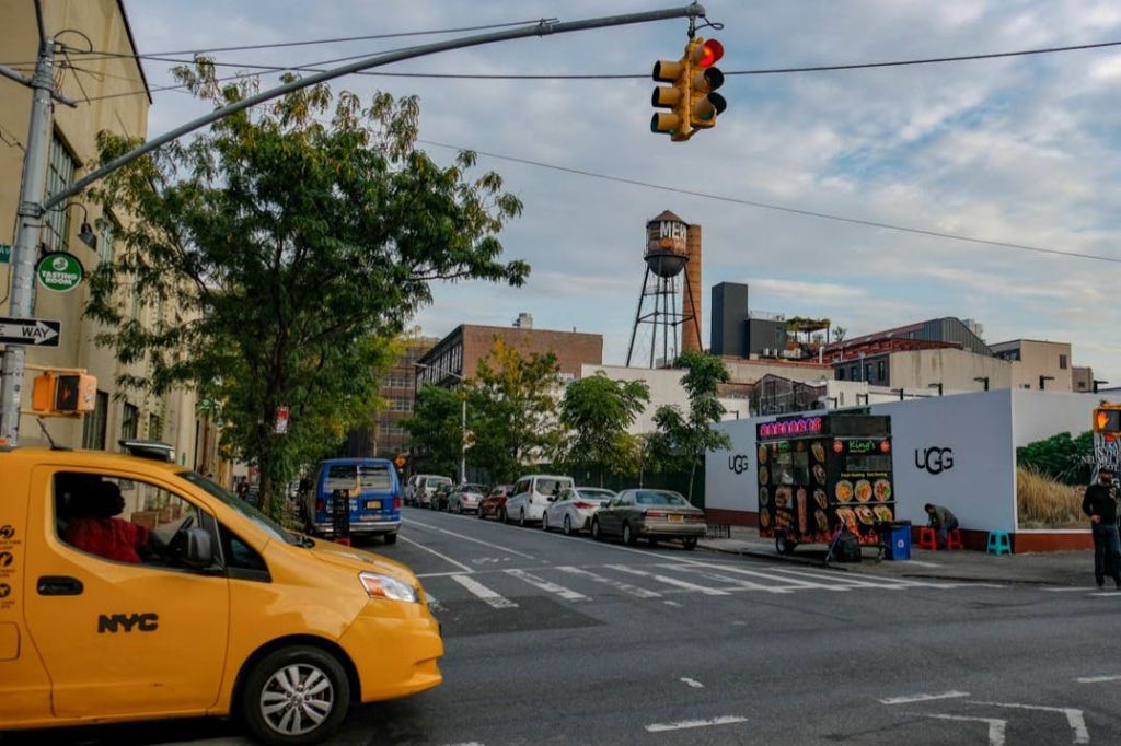 브루클린 부시윅과 윌리엄스버그의 거리 예술을 감상해보세요.