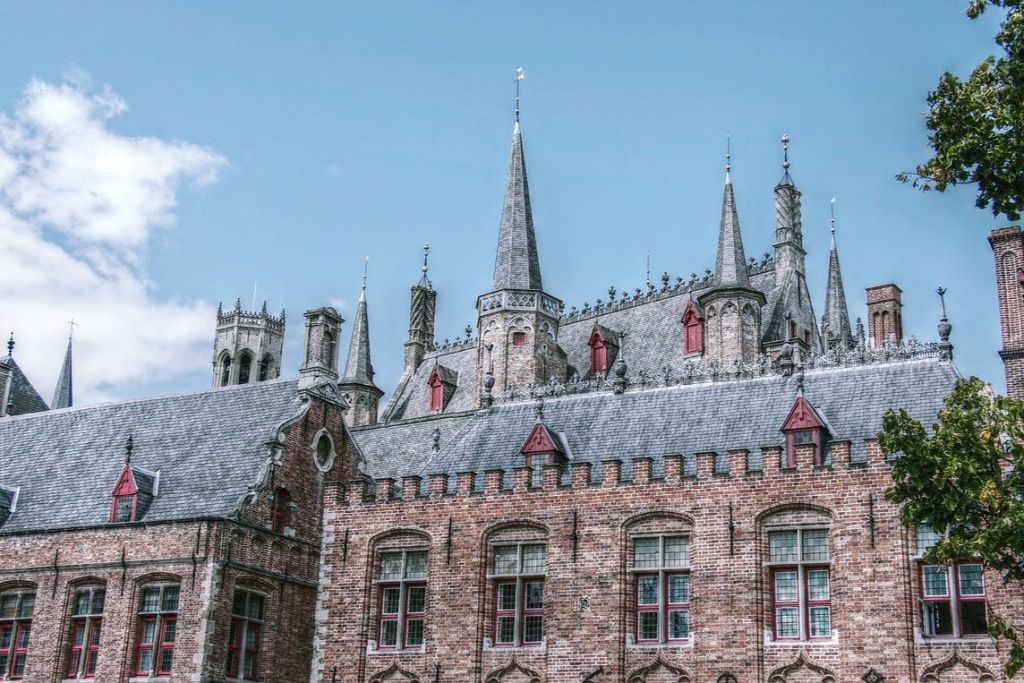 산후안 병원, 브뤼헤