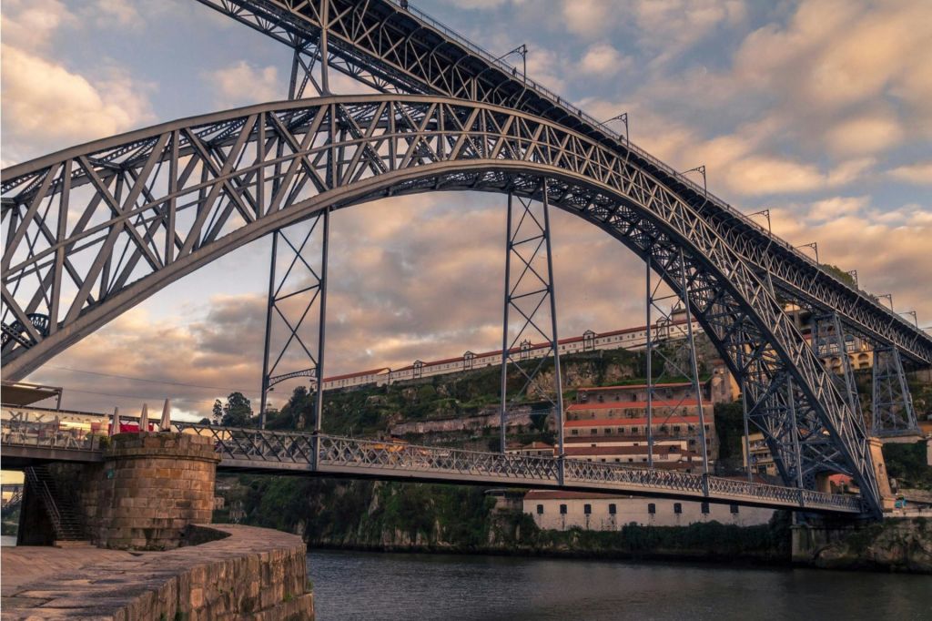 디 루이스 브리지