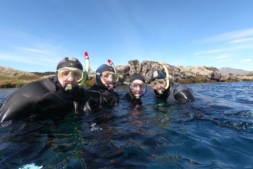 잊을 수 없는 실프라 스노클링 모험의 추억과 이미지를 가지고 가세요.
