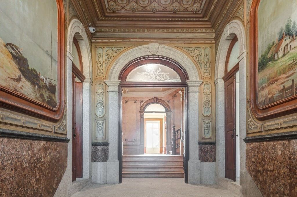 공연이 펼쳐지는 아름다운 집