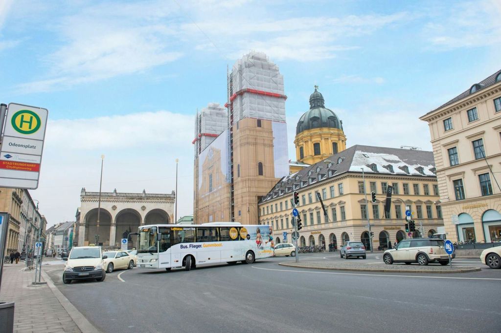 Lufthansa Express Bus