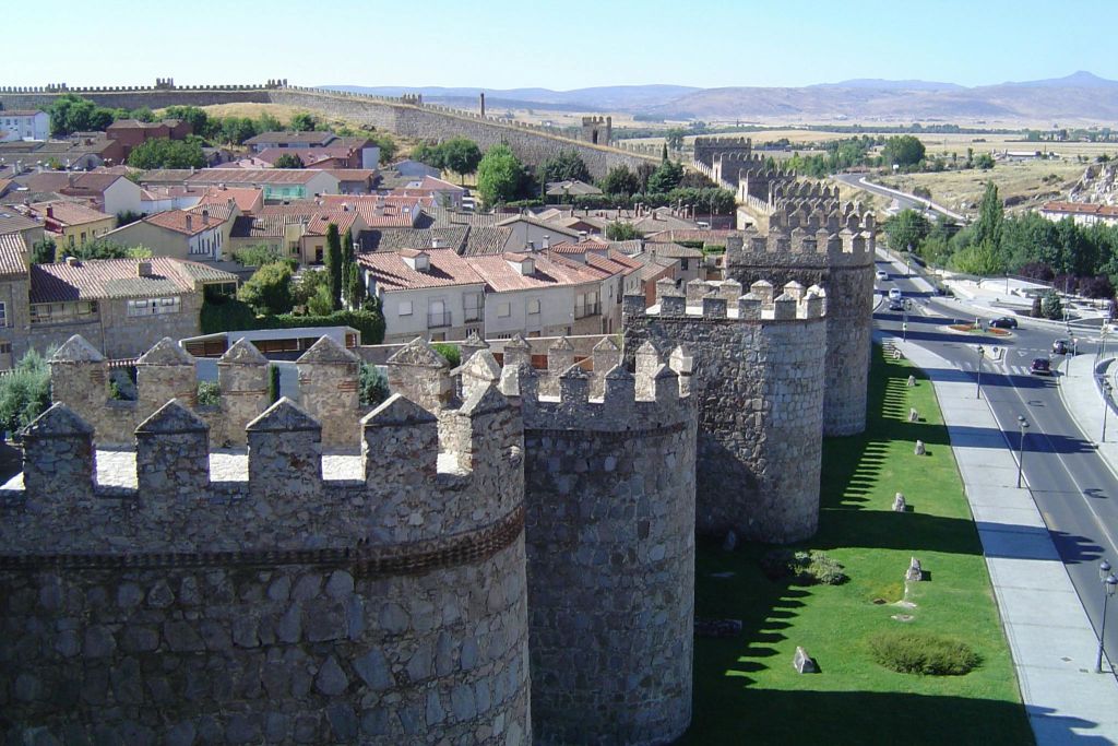 아빌라의 성벽 둘러보기