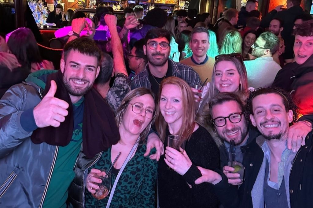 밀라노 펍 투어로 즐기는 파티