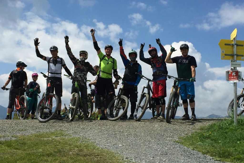 자전거로 잘츠부르크의 아름다운 풍경을 즐겨보세요.